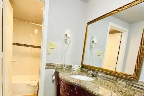 Motel room renovation project photo 19