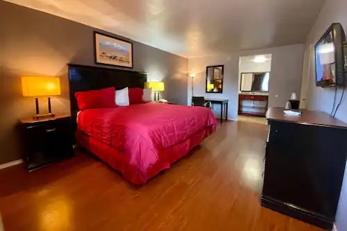 Motel room renovation project photo 23